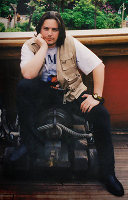 ο Νίκος Τερζής σε νεαρή ηλικία.